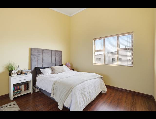 2 BEDROOM APARTMENT FOR SALE IN BARBEQUE DOWNS